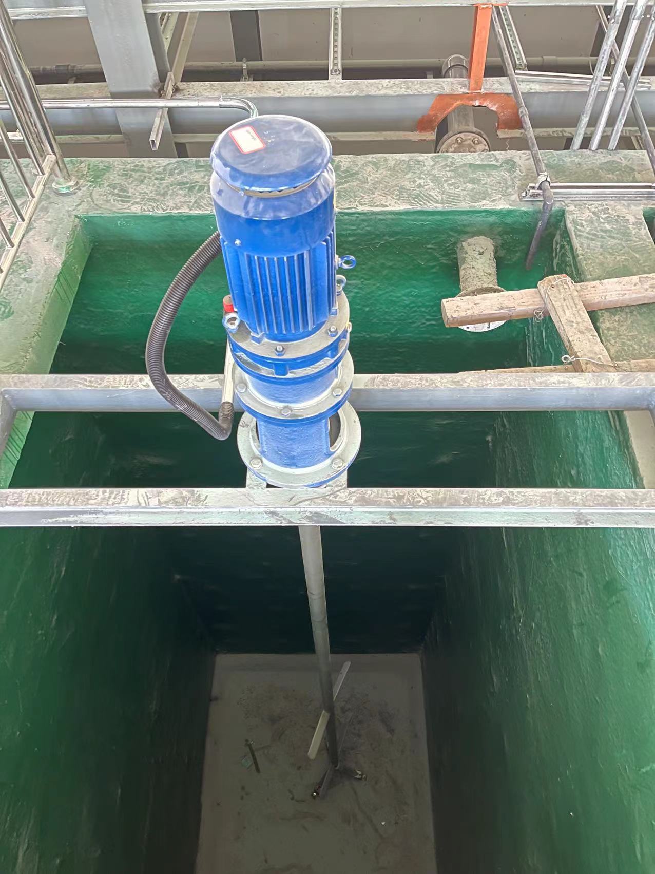 槳式攪拌機在自動(dòng)化控制與攪拌質(zhì)量方面的技術(shù)特點(diǎn)